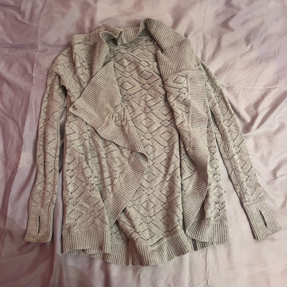 Ivivva Light Gray Patterned Cardigan